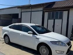 Culoarealb Utilizat 2010 Ford Mondeo Berlinǎ | 3.700 EUR