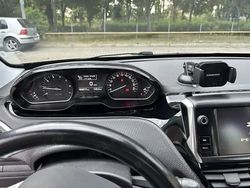 Utilizat 2018 Peugeot 208 Hatchback | 7.200 EUR (Puțin scump)