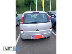Gri Utilizat 2004 Opel Meriva Monovolum | 1.300 EUR (Preț OK)