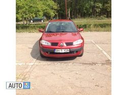 Roşu Utilizat 2005 Renault Mégane GrandTour Break | 2.100 EUR