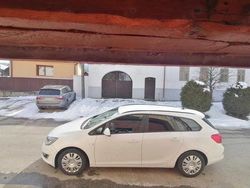 Alb Utilizat 2013 Opel Astra Sport Break | 4.500 EUR (Preț OK)