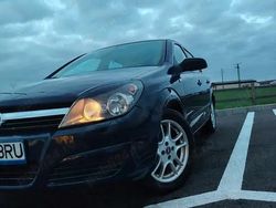 Albastru Utilizat 2004 Opel Astra Hatchback | 1.600 EUR (Preț OK)