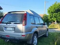 Utilizat 2004 Nissan X-Trail SUV | 1.200 EUR