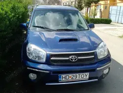 Albastru Utilizat 2004 Toyota RAV4 SUV | 3.700 EUR (Preț OK)
