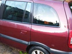 Utilizat 2003 Opel Zafira Monovolum | 1.950 EUR