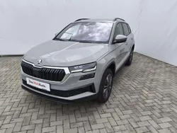 Gri mediu normal Nouă 2025 Skoda Karoq Selection SUV | 35.982 EUR (Puțin scump)