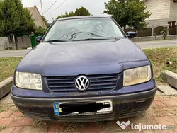 Utilizat 2001 VW Bora Berlinǎ | 700 EUR (Preț bun)