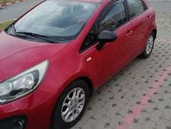 Utilizat 2013 Kia Rio 2 Hatchback | 4.500 EUR (Preț OK)