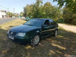 Verde Utilizat 2002 VW Bora Berlinǎ | 2.650 EUR