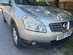 Gri Utilizat 2007 Nissan Qashqai SUV | 2.000 EUR