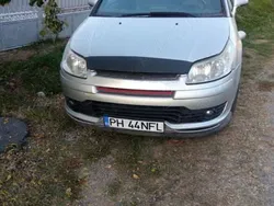 Gri Utilizat 2004 Citroën C4 | 1.500 EUR