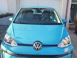 Culoarealbastru Utilizat 2021 VW e-up! Hatchback | 12.300 EUR (Puțin scump)