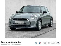 Utilizat 2022 Mini Cooper Essential Hatchback | 22.799 EUR