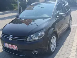 Negru Utilizat 2015 VW Touran Cup Monovolum | 10.400 EUR