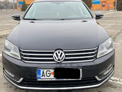 Negru Utilizat 2011 VW Passat Comfortline Berlinǎ | 5.000 EUR (Preț bun)