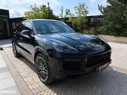 Culoarenegru Utilizat 2020 Porsche Cayenne SUV | 65.999 EUR (Puțin scump)