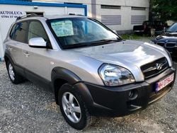 Gri Utilizat 2008 Hyundai Tucson SUV | 4.999 EUR (Preț bun)