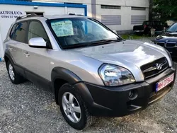 Gri Utilizat 2008 Hyundai Tucson SUV | 4.999 EUR (Preț bun)