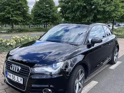 Negru Utilizat 2013 Audi A1 Attraction Hatchback | 6.600 EUR (Preț bun)