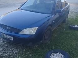Utilizat 2002 Ford Mondeo Ghia Hatchback | 2.500 EUR