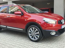 Roșu Utilizat 2012 Nissan Qashqai SUV | 5.999 EUR (Preț bun)