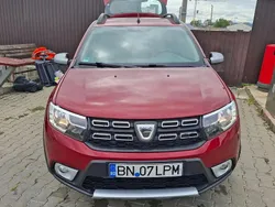 Culoarerosu Utilizat 2019 Dacia Sandero Lauréate Hatchback | 6.950 EUR (Preț bun)