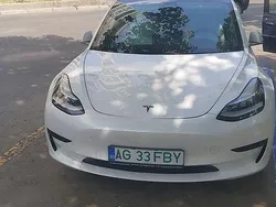 Culoarealb Utilizat 2020 Tesla Model 3 RWD Berlinǎ | 23.000 EUR