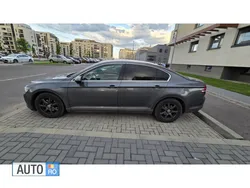 Gri Utilizat 2016 VW Passat Berlinǎ | 16.690 EUR (Puțin scump)