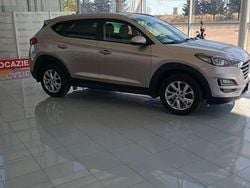 Culoaregalbeuriu Utilizat 2019 Hyundai Tucson SUV | 16.500 EUR (Preț bun)