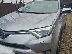 Argintiu Utilizat 2017 Toyota RAV4 Hybrid Luxury SUV | 18.700 EUR (Preț OK)