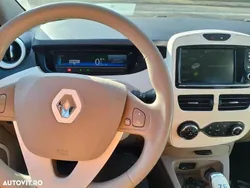 Alb Utilizat 2018 Renault Zoe Life Hatchback | 10.000 EUR (Preț OK)