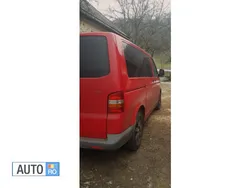 Rosu Utilizat 2004 VW Multivan Monovolum | 5.000 EUR