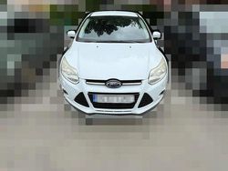 Alb Utilizat 2011 Ford Focus Ambiente Hatchback | 3.500 EUR (Preț bun)
