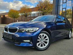 Culoarealbastru Utilizat 2020 BMW 318 Sport Line Break | 16.290 EUR (Preț bun)