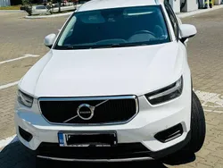 Alb Utilizat 2021 Volvo XC40 Momentum SUV | 31.500 EUR (Preț OK)