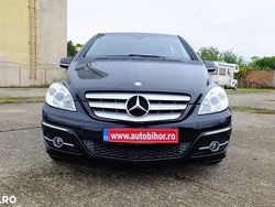 Culoarenegru Utilizat 2011 Mercedes B180 Monovolum | 3.990 EUR (Preț OK)