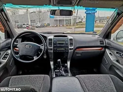 Argint Utilizat 2006 Toyota Land Cruiser SUV | 15.000 EUR (Preț OK)