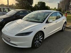 Culoarealb Utilizat 2024 Tesla Model 3 Long Range AWD Berlinǎ | 40.500 EUR (Scump)