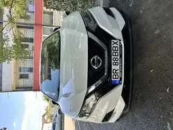 Alb Utilizat 2018 Nissan Qashqai SUV | 11.700 EUR (Preț bun)