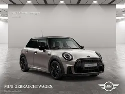 Utilizat 2022 Mini Cooper Hatchback | 26.216 EUR