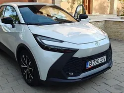 Culoarealb Utilizat 2024 Toyota C-HR SUV | 31.000 EUR