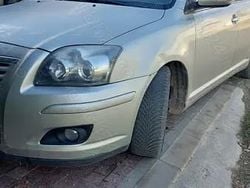 Utilizat 2006 Toyota Avensis Berlinǎ | 10.000 EUR