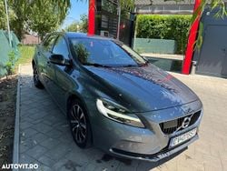 Culoaregri Utilizat 2019 Volvo V40 Momentum Hatchback | 11.500 EUR (Preț OK)