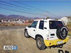 Alb Utilizat 2005 Suzuki Vitara SUV | 3.920 EUR