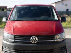 Rosu Utilizat 2017 VW T6 Van | 16.800 EUR