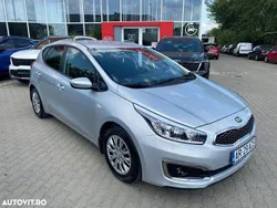 Argint Utilizat 2017 Kia Ceed Best Hatchback | 11.500 EUR (Scump)