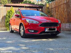 Culoarerosu Utilizat 2017 Ford Focus Hatchback | 7.400 EUR (Preț OK)