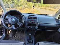 Utilizat 2004 VW Polo Hatchback | 1.100 EUR (Preț bun)