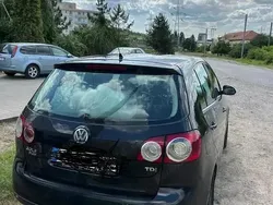Utilizat 2007 VW Golf V Berlinǎ | 2.200 EUR (Super Preț)