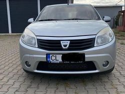Culoaregri Utilizat 2012 Dacia Sandero Lauréate Hatchback | 5.000 EUR (Puțin scump)